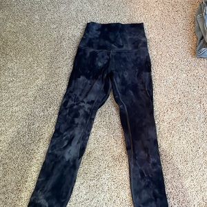 Barely worn lulu leggings